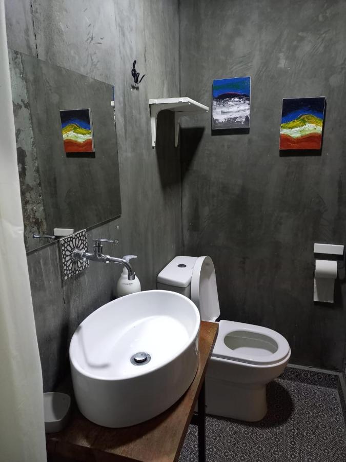 מלון קוצ'ינג Lima.Tujoh מראה חיצוני תמונה